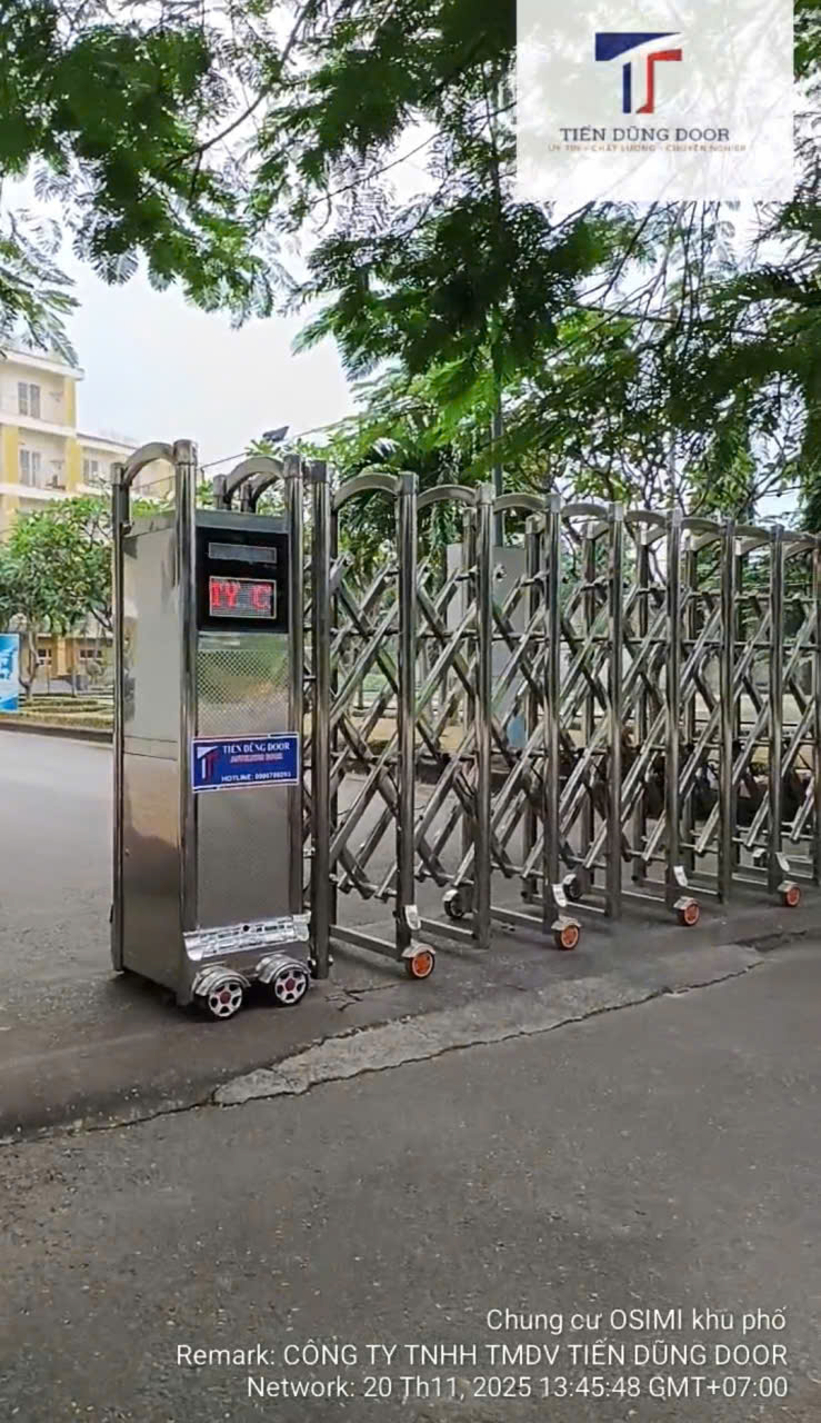 Lắp đặt cổng xếp inox 304 tại KTX Công Ty POSCO VINA tại Bà Rịa- Vũng Tàu