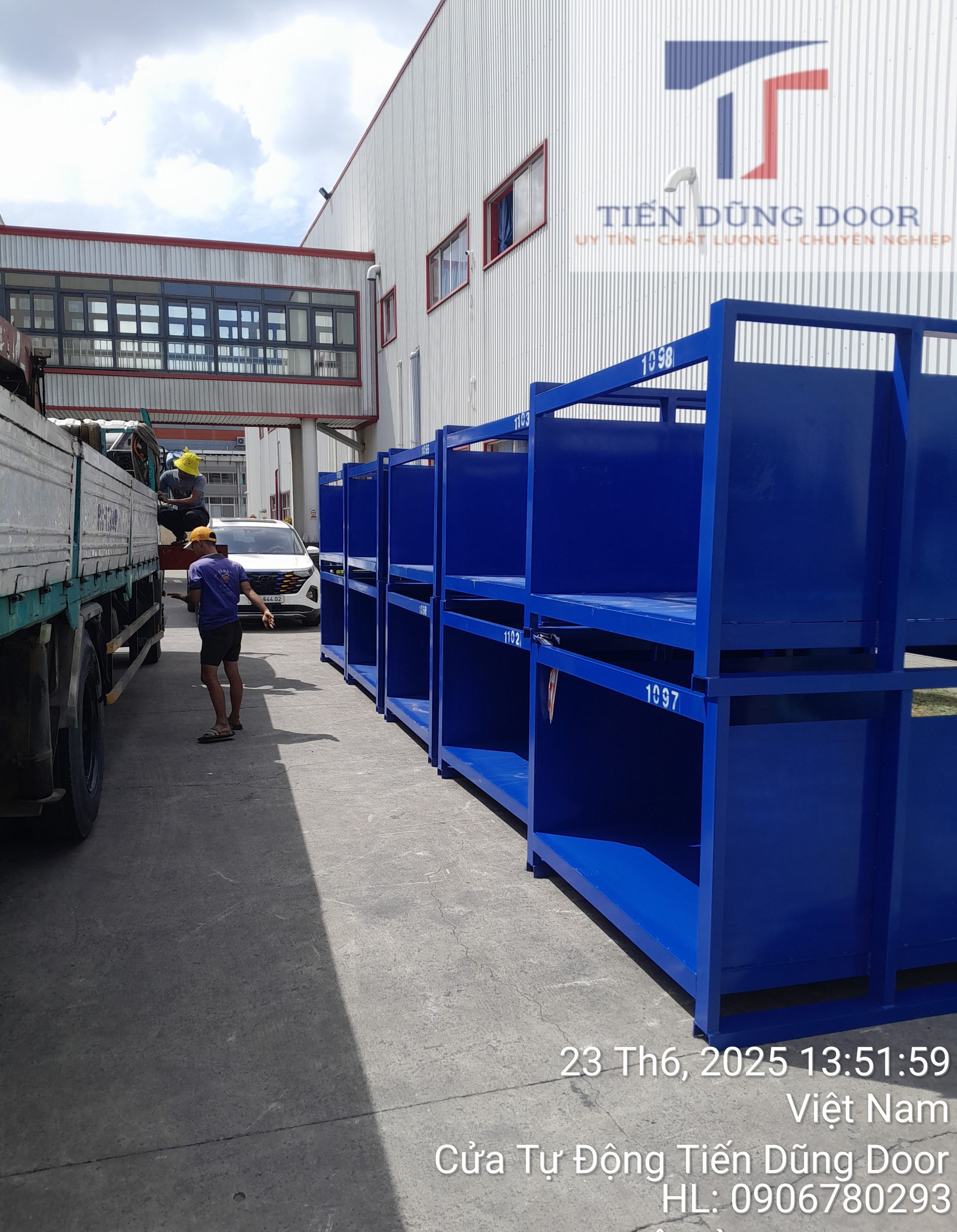 Dịch vụ cơ khí gia công kệ đựng hàng Dịch vụ cơ khí gia công kệ đựng hàng