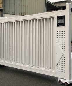 Cổng hợp kim nhôm xếp lớp.